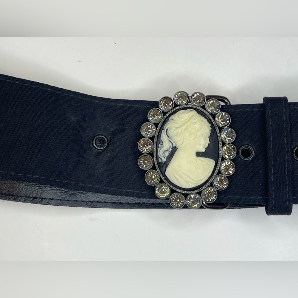 Victorian Cameo Lady‎ Buckle Vintage Black Belt Size M